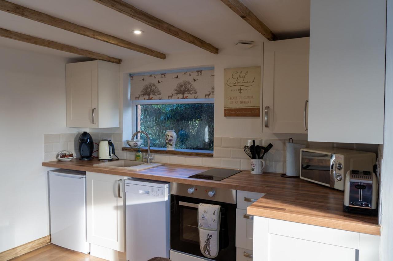 Rose Hideaway - Forest Of Dean Cosy Cabin Retreat Yorkley 외부 사진